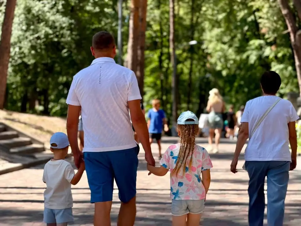 Родинне свято з благодійною метою: у “Сосновому бору” провели сімейний фестиваль